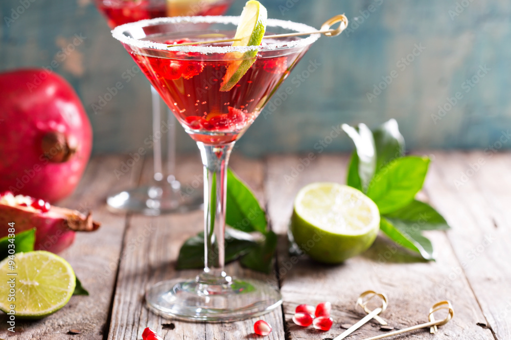 Pomegranate martini with lime - obrazy, fototapety, plakaty 