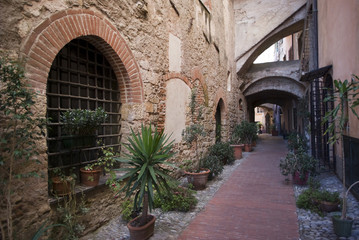  Typical Italian narrow street