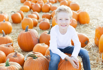 Canvas Print - kid at pumpkin patch