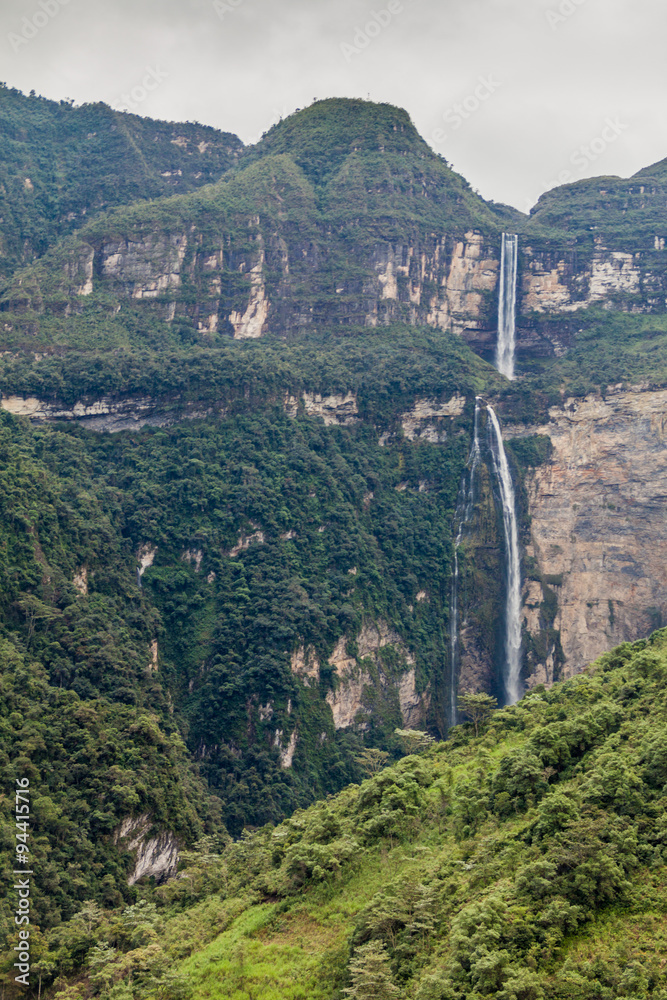 Catarata de Gocta, one of the highest waterfalls in the world (771 m in ...