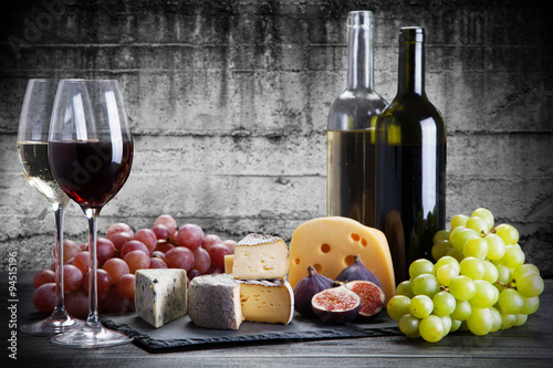Photo Wine and cheese