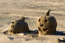 Sand Sculpture Of Jack O Lantern Pumpkins 