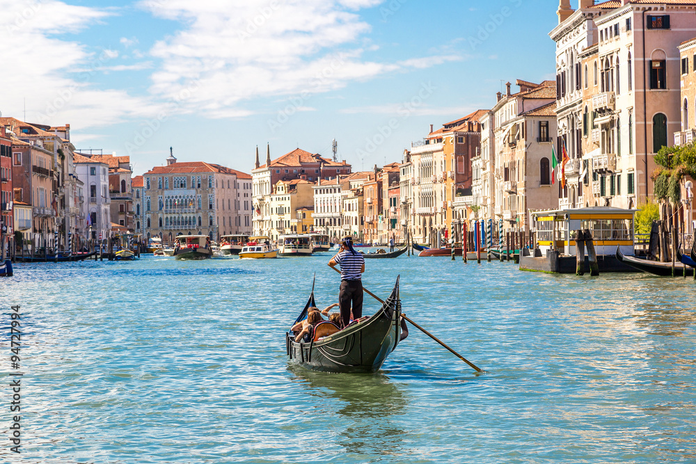 Gondola on Canal Grande in Venice - obrazy, fototapety, plakaty 