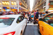 Bild mit kreativem Zoomeffekt einer Straßenszene in Manhattan, NYC