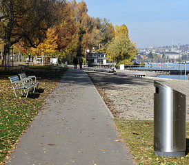 Wall Mural - automne...jardin public zurichois