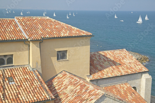 Fotografía Looking out of the Picasso Museum, Antibes, France