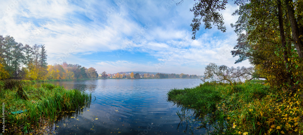 Obraz na płótnie Jezioro Panorama jesienna w salonie