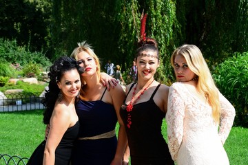 Wall Mural - Girls in bernardinu garden in Vilnius town on August 23, 2015