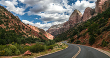 Winding Mountain Road, Zion National Park, Utah, America, USA