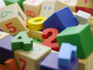 Toy wooden numbers