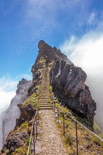 Nowoczesny obraz na płótnie Hiking tail - rock stairs