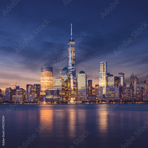 Obraz w ramie New York City - Manhattan after sunset - beautiful cityscape