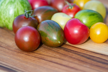 Wall Mural - tomato varieties