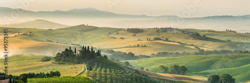 Naklejka na szybę summer landscape of Tuscany, Italy.