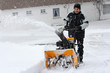 © Astrid Gast - Schneeräumarbeiten mit der Schneefräse im Winter