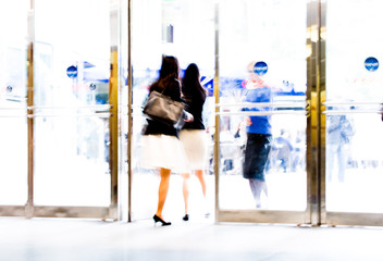 Canvas Print - Business people blur. People walking in rush hour. Business and modern life concept