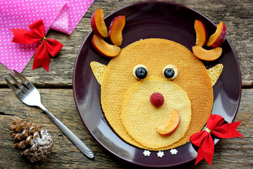 Poster - Funny Christmas breakfast of pancakes in the form of a deer