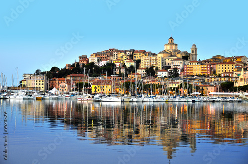 Ville de Imperia, Ligurie, Italie au lever du soleil Poster Mural XXL