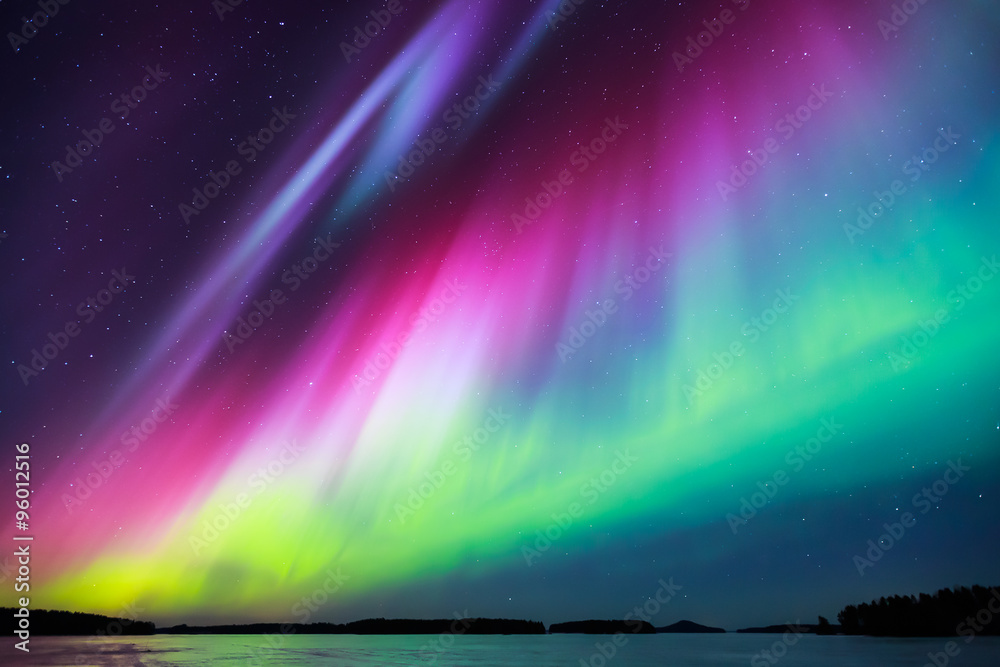 Northern lights (Aurora borealis) in the sky - obrazy, fototapety, plakaty 