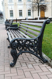 Fototapeta Miasto - benches on a city street in autumn