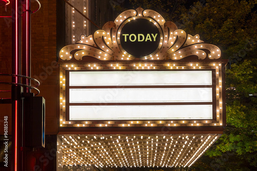 Cuadros en Lienzo Marquee Lights at Broadway Theater Exterior