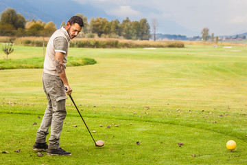 Idyllic golf game