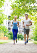 © pikselstock - Couple jogging in the park