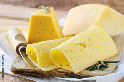 Fotografie, Obraz cheeseboard different kinds of cheese for an appetizer
