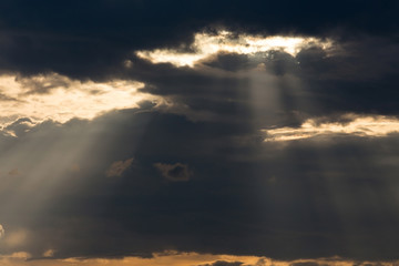 Wall Mural - ray light of sun through cloud