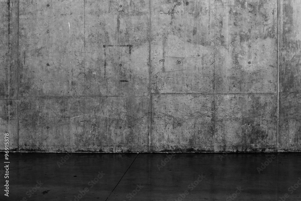 Grungy dark concrete wall and wet floor - obrazy, fototapety, plakaty 