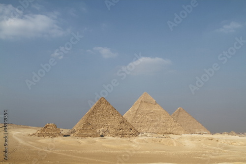 Fototapeta na wymiar Die Pyramiden und Sphinx von Gizeh in Ägypten 