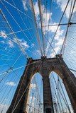 Fototapeta Przestrzenne - Brooklyn bridge in New York on bright summer day