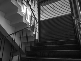 the concept of no way out in business in black and white tone