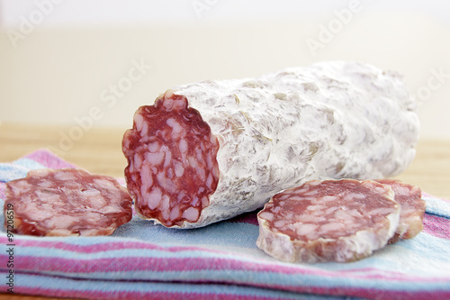 Cuadros en Lienzo saucisson sec rosette de Lyon en gros plan