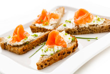 Bread With Smoked Salmon And Cream Cheese