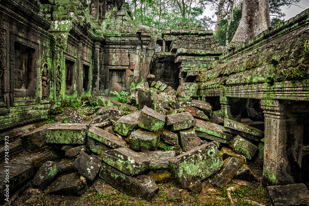 Foto Ancient ruins of Ta Prohm temple, Angkor, Cambodia do Stock