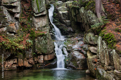 Nowoczesny obraz na płótnie Podgorna Waterfall in Przesieka