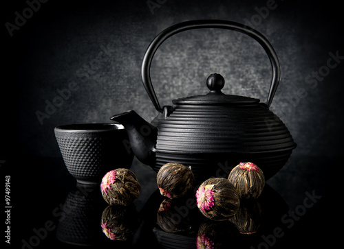 Photo  Tea utensil and buds