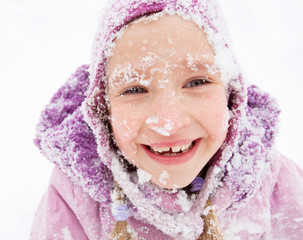 Wall Mural - Child in winter