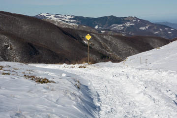 Skiroute sign in Apennines mountains