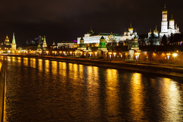 Canvas Print - view of Kremlin and Moskva River in Moscow