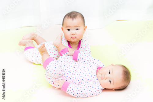 かわいい双子の赤ちゃん Buy This Stock Photo And Explore Similar Images At Adobe Stock Adobe Stock かわいい双子の赤ちゃん Buy This Stock Photo And Explore Similar Images At Adobe Stock Adobe Stock
