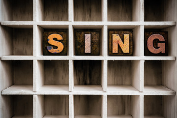 Canvas Print - Sing Concept Wooden Letterpress Type in Drawer