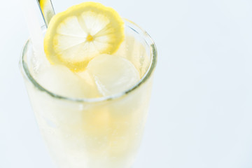 Canvas Print - Iced lemon juice