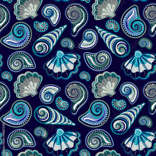denny-bezszwowy-wzor-oryginalna-reka-rysujaca-ilustracja-w-rocznika-stylu-wzor-muszli-plazy-bezszwowy-wzor-z-seashells-doodle