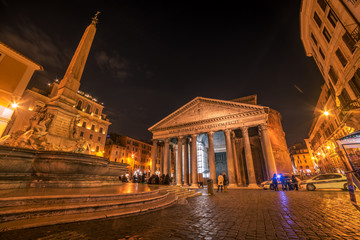 Fototapete - Rome, Italy: The Pantheon