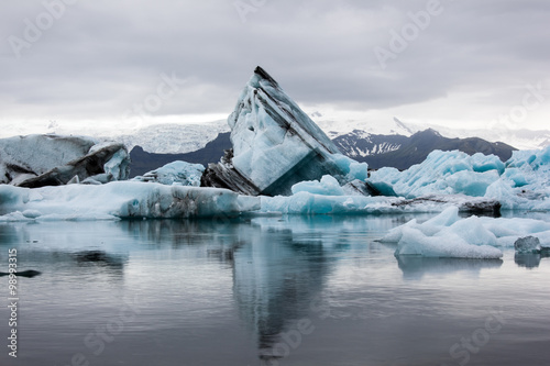 Nowoczesny obraz na płótnie Paesaggio in Islanda, iceberg