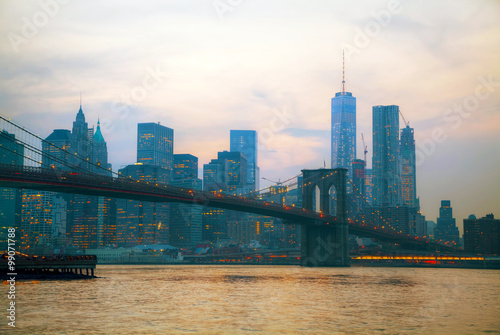 Naklejka - mata magnetyczna na lodówkę New York City overview with Brooklyn bridge