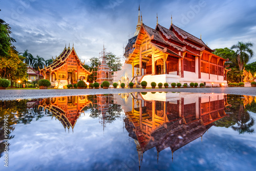 wat-phra-singh-w-chiang-mai-tajlandia