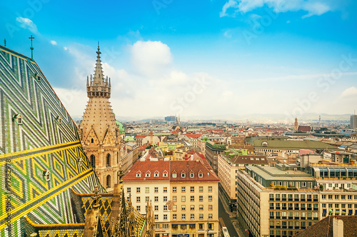 Plagát Aerial view of city center Vienna from St. Stephen's Cathedral
